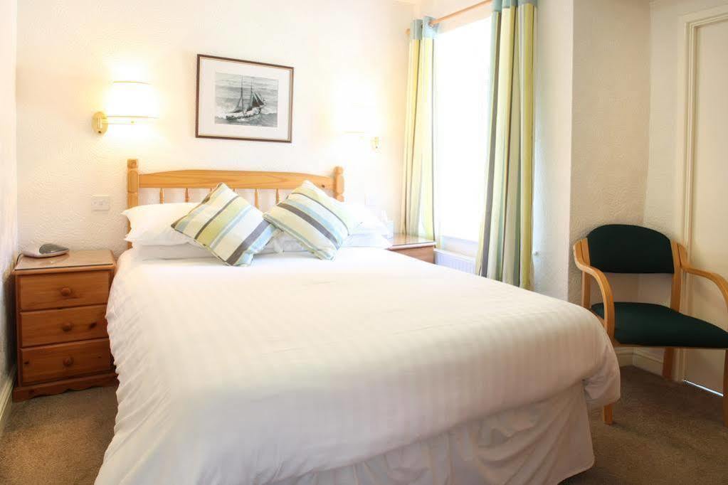 Brendon Arms Guest House Bude Экстерьер фото